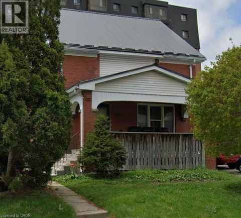 179 REGINA Street N Waterloo ON N2J3B4