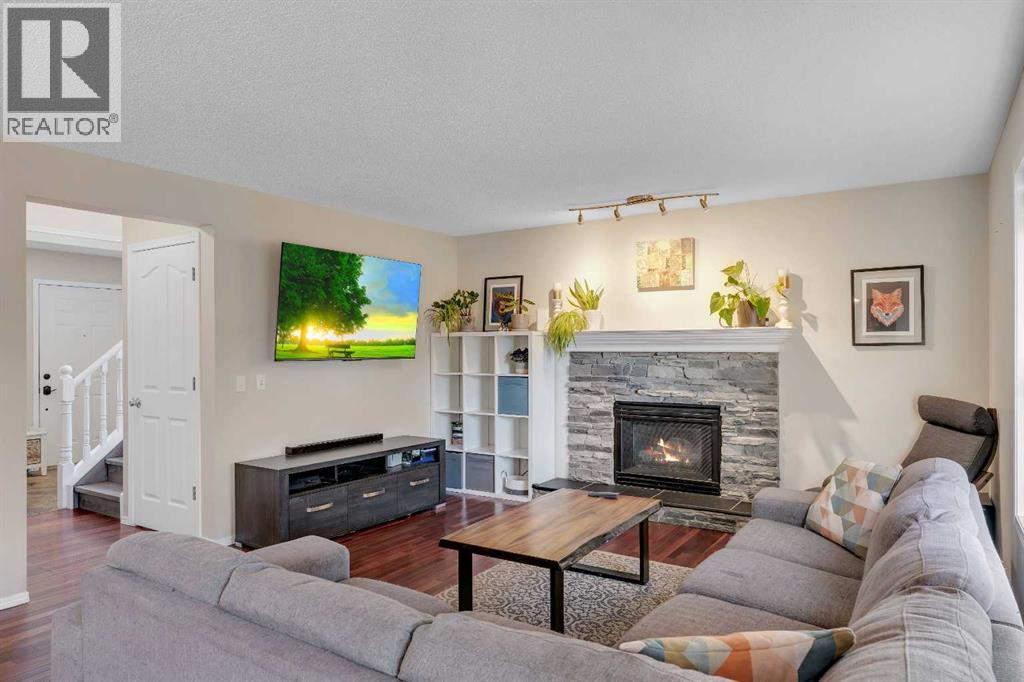 2828 Douglasdale Boulevard SE