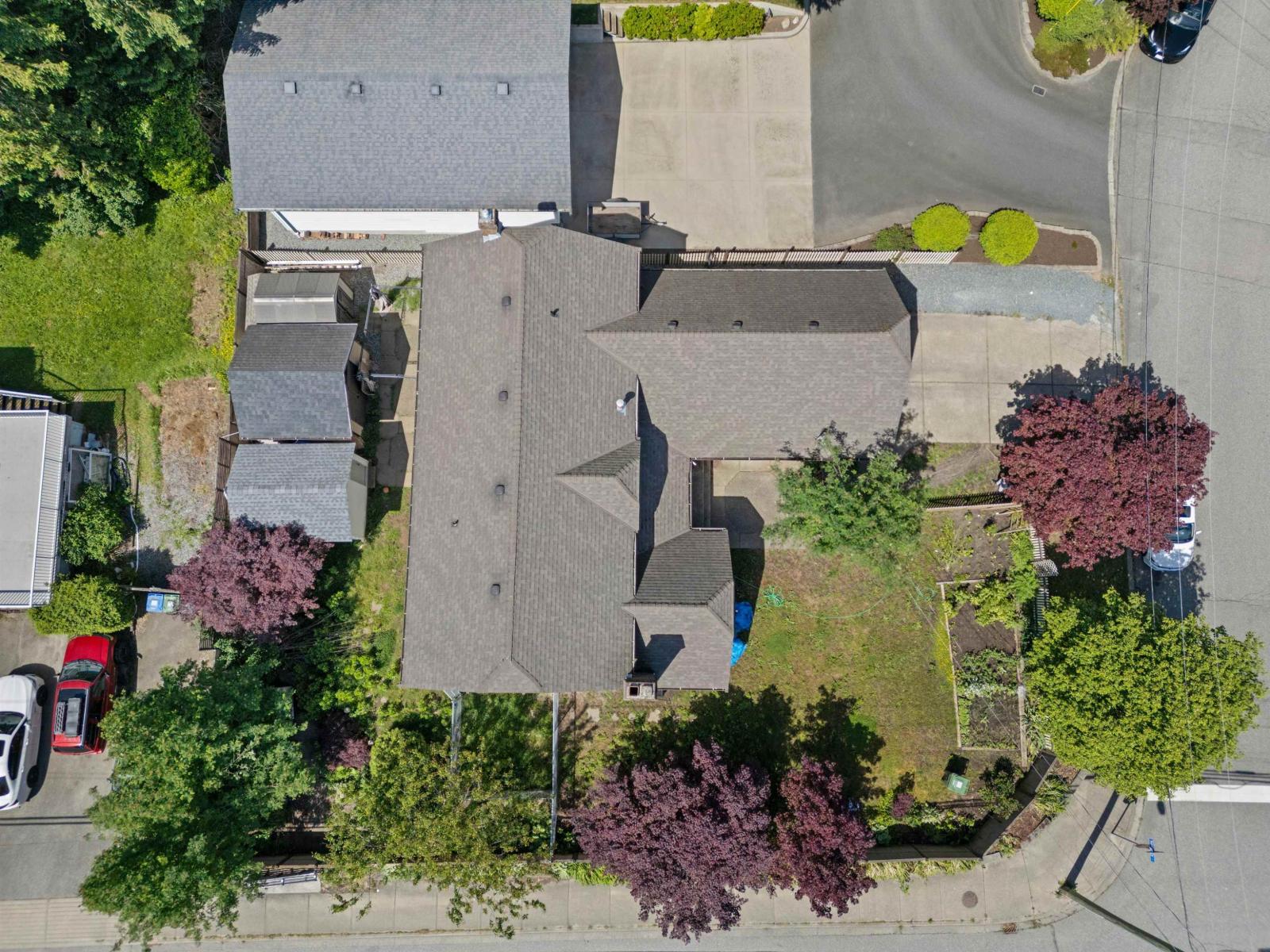 1648 KEMPLEY COURT