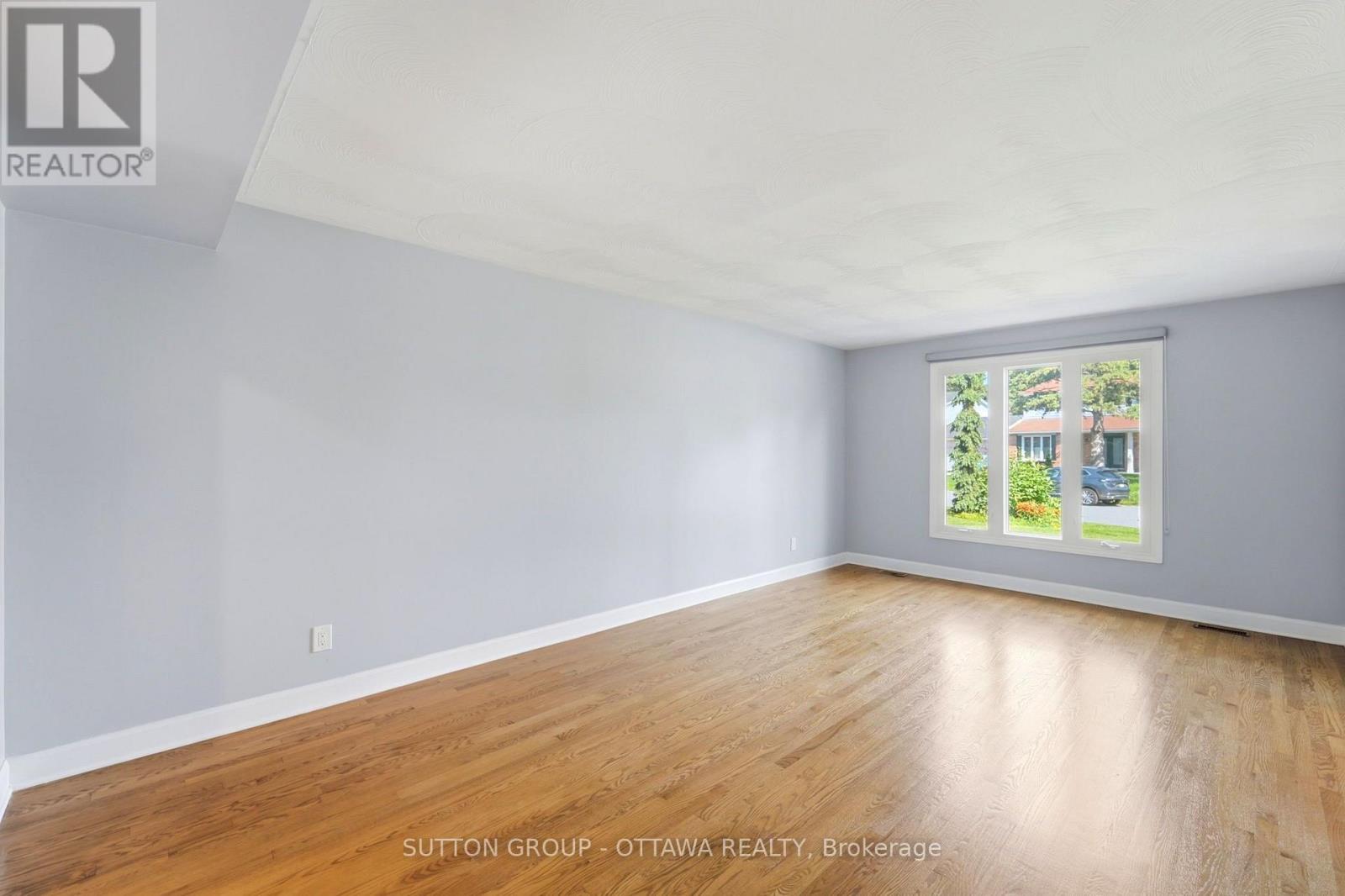 29 CHESSWOOD COURT