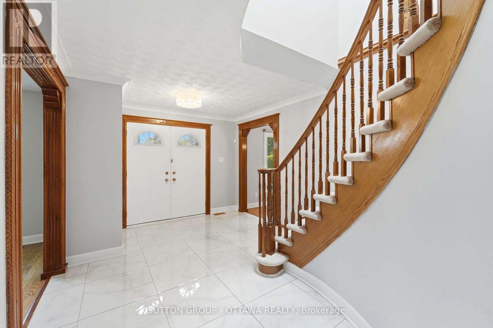 29 CHESSWOOD COURT