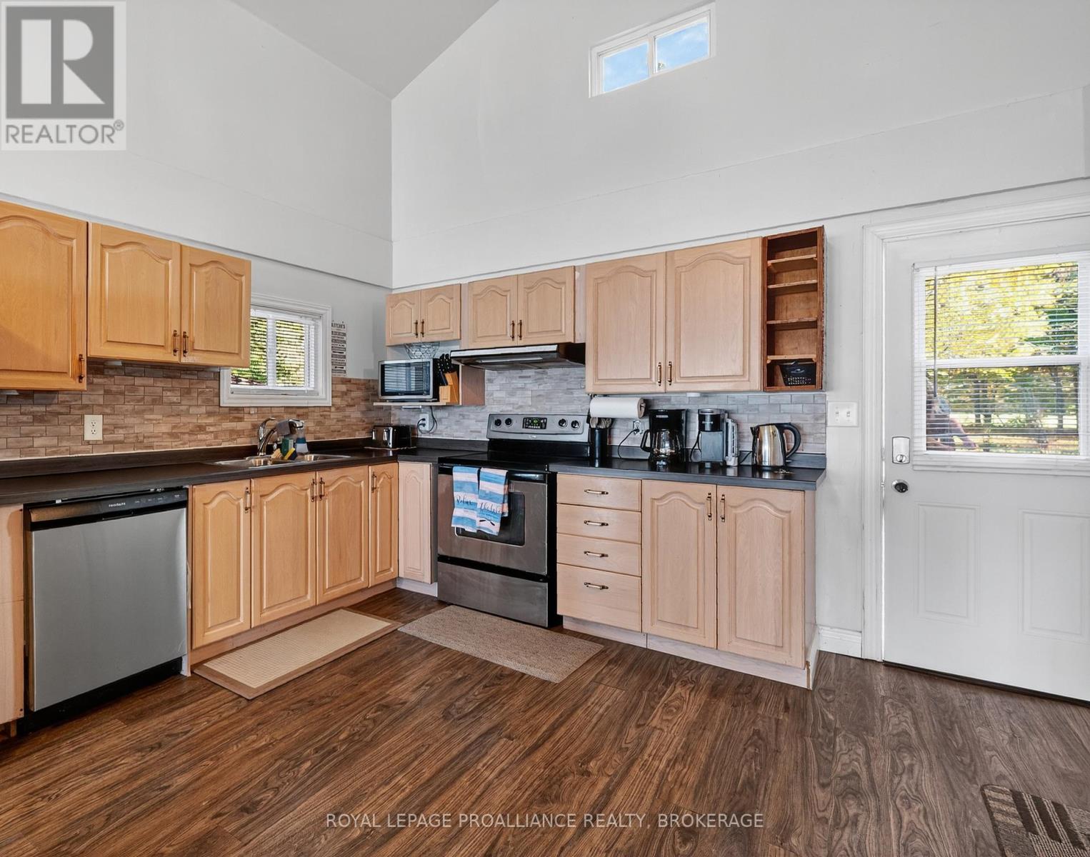 14B MORGAN'S POINT LANE