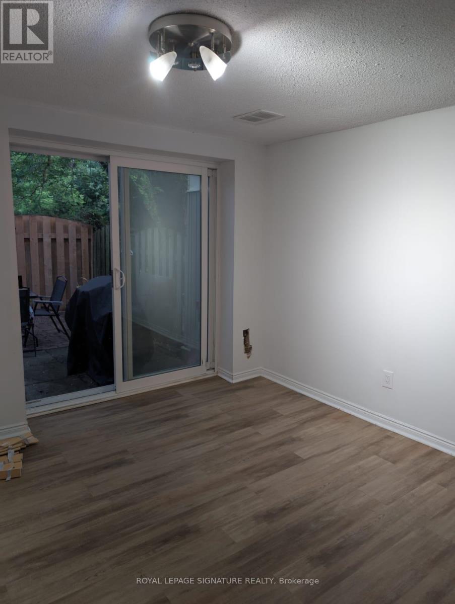 9 - 30 GREEN VALLEY DRIVE