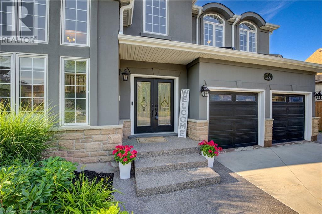 23 SCHWEITZER Crescent