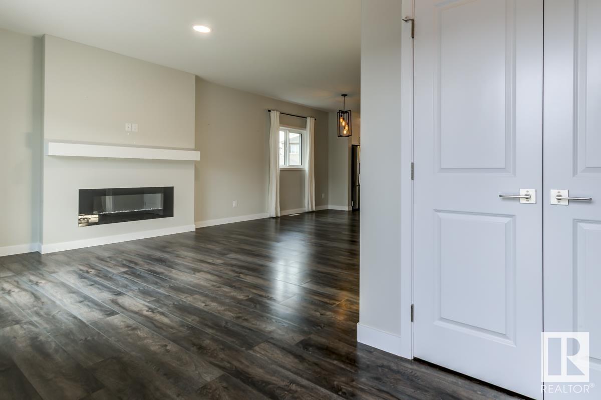 5776 CAUTLEY CR SW