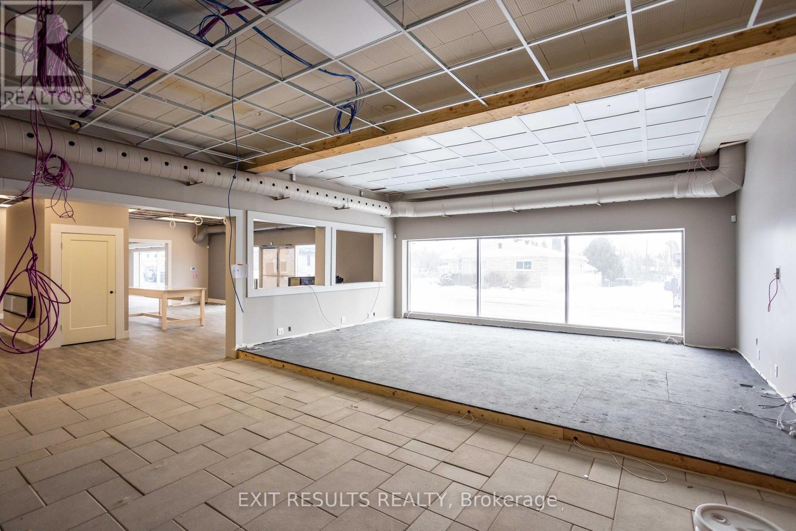 1027 NOTRE DAME STREET