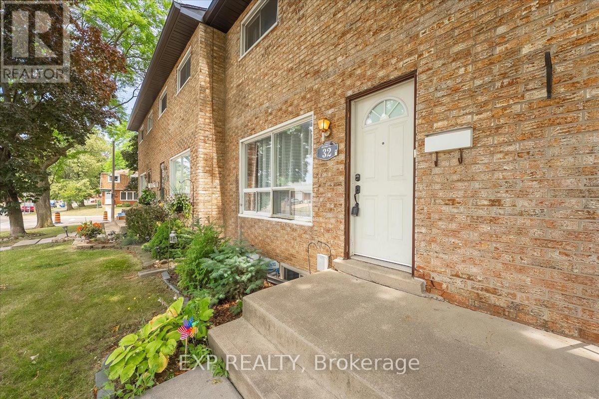 32 RIVERDALE DRIVE