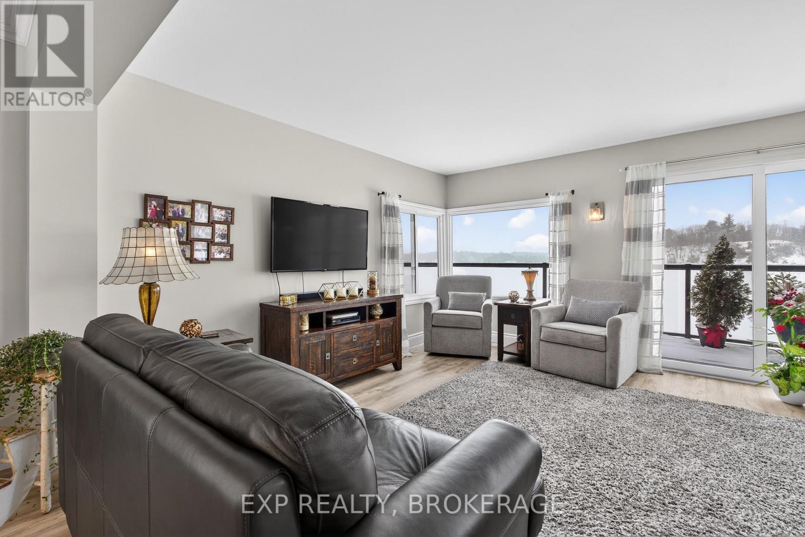 760 CEDAR PARK LANE
