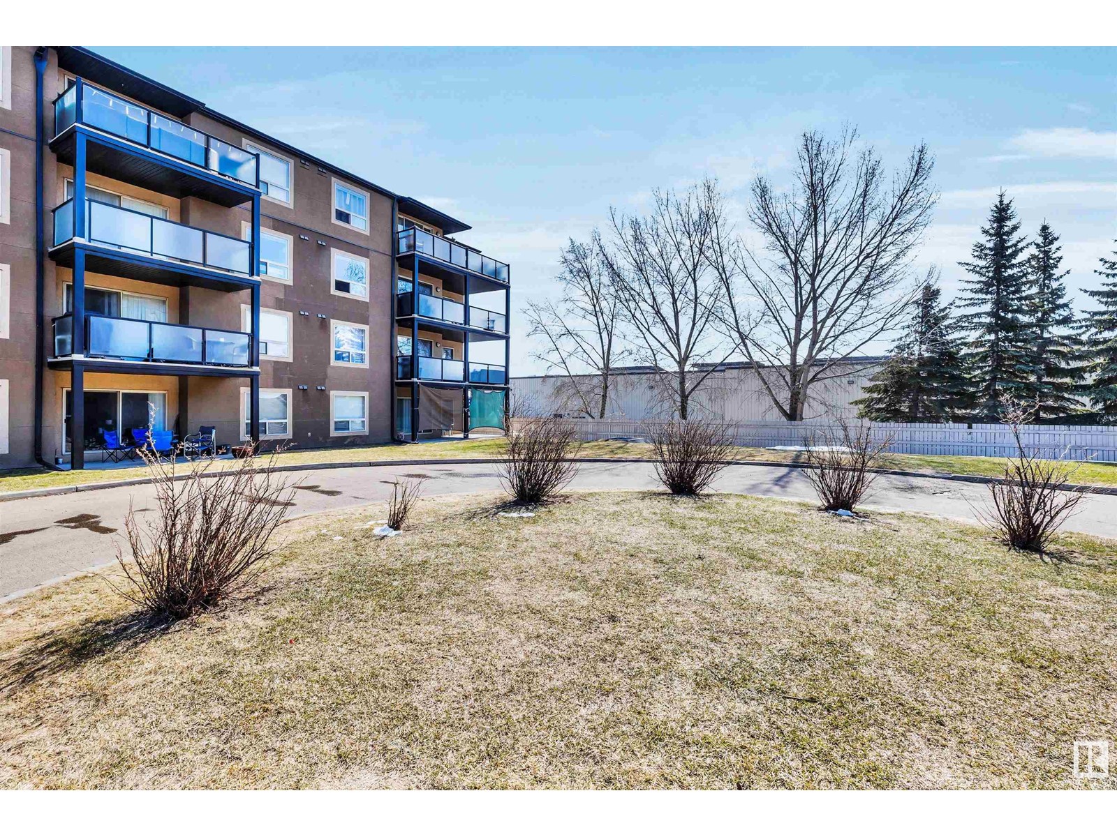 #302 13907 136 ST NW