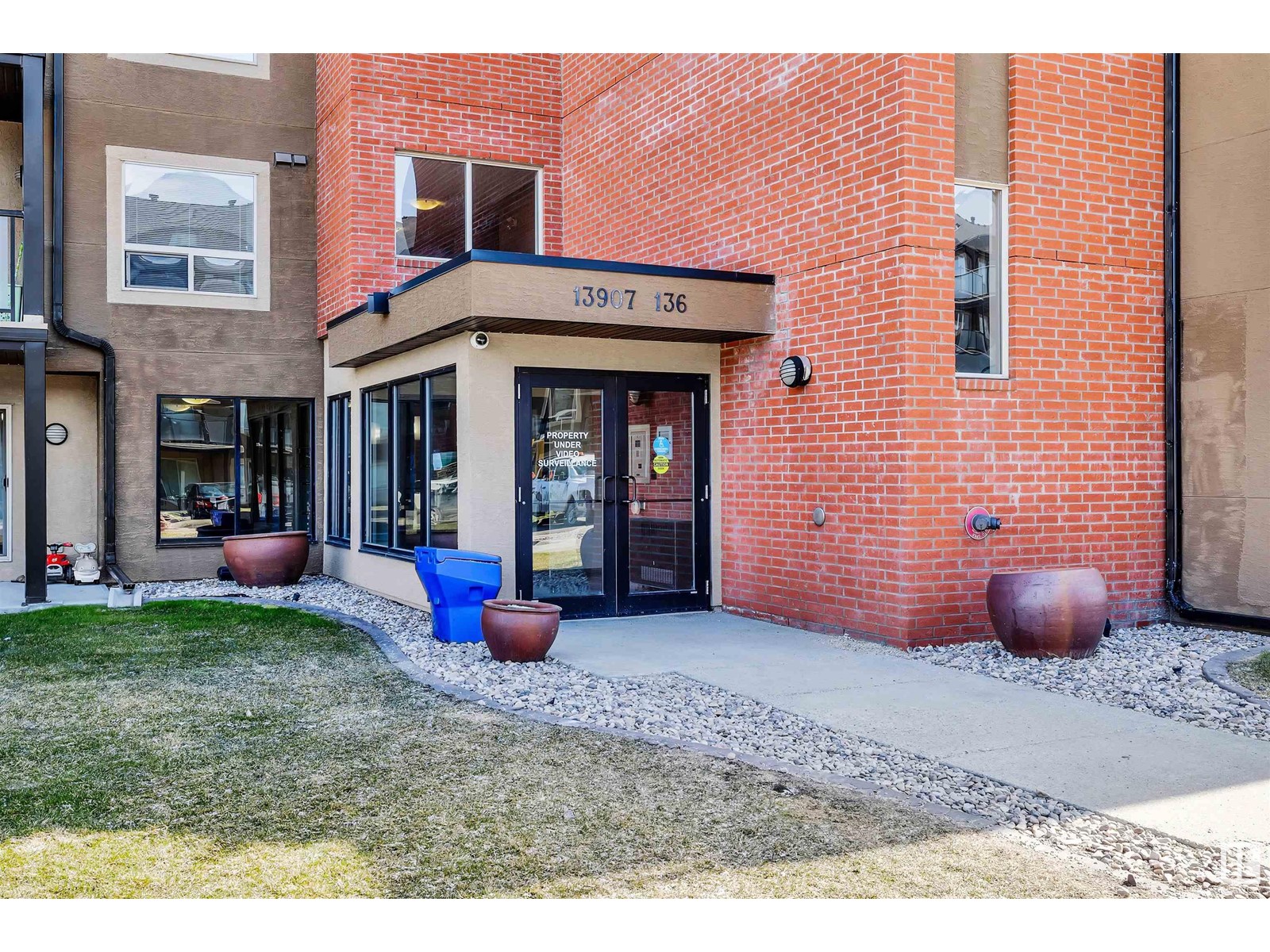 #302 13907 136 ST NW