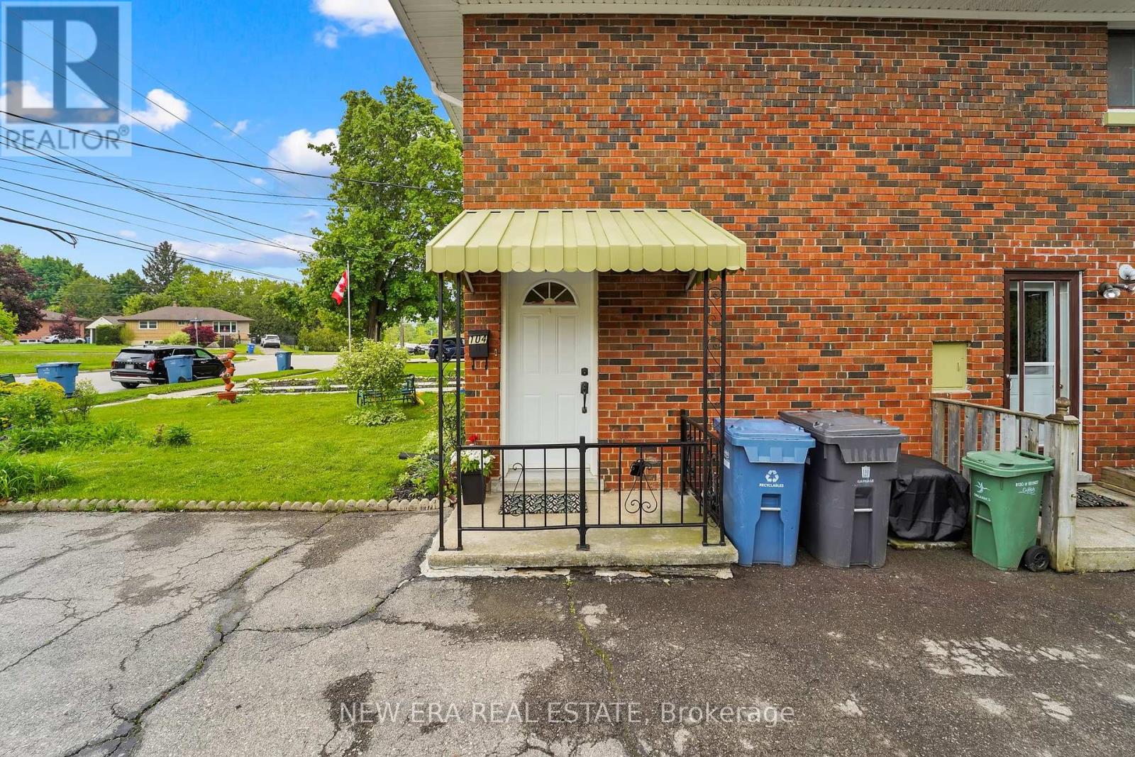 104 WAVERLEY DRIVE
