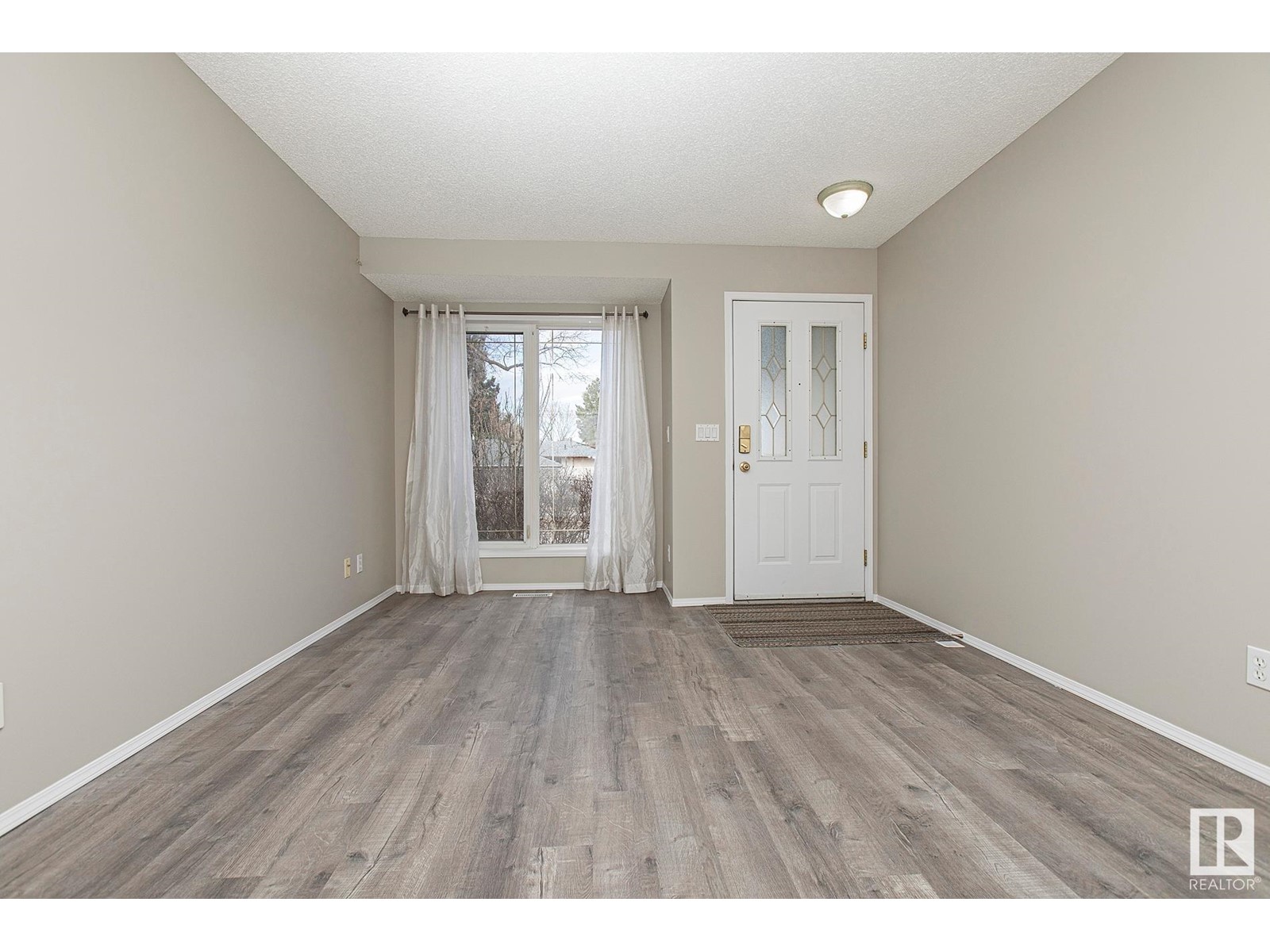 8107 85 ST NW
