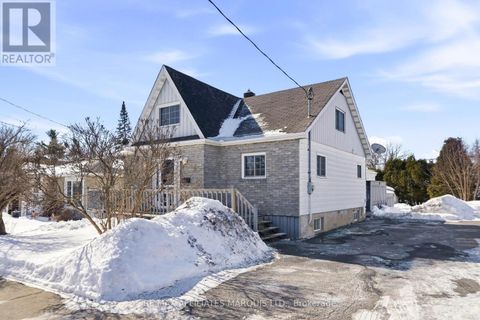 25 DUNBAR AVENUE Cornwall ON K6H5M6