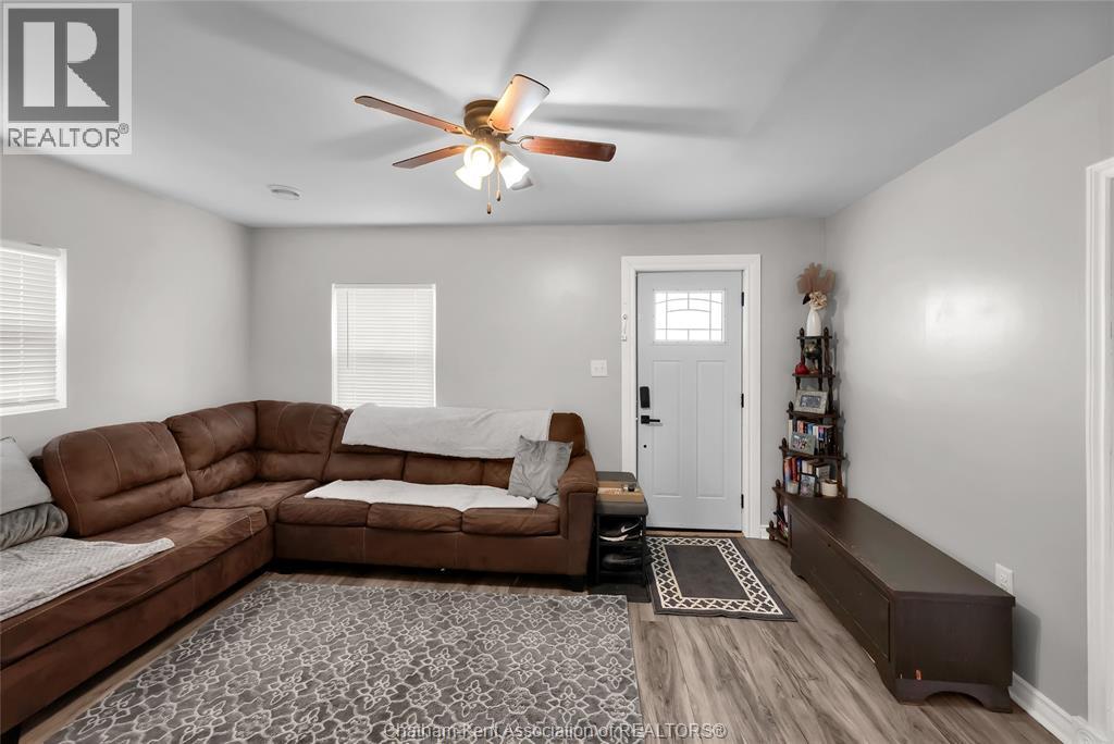 14 McNaughton AVENUE