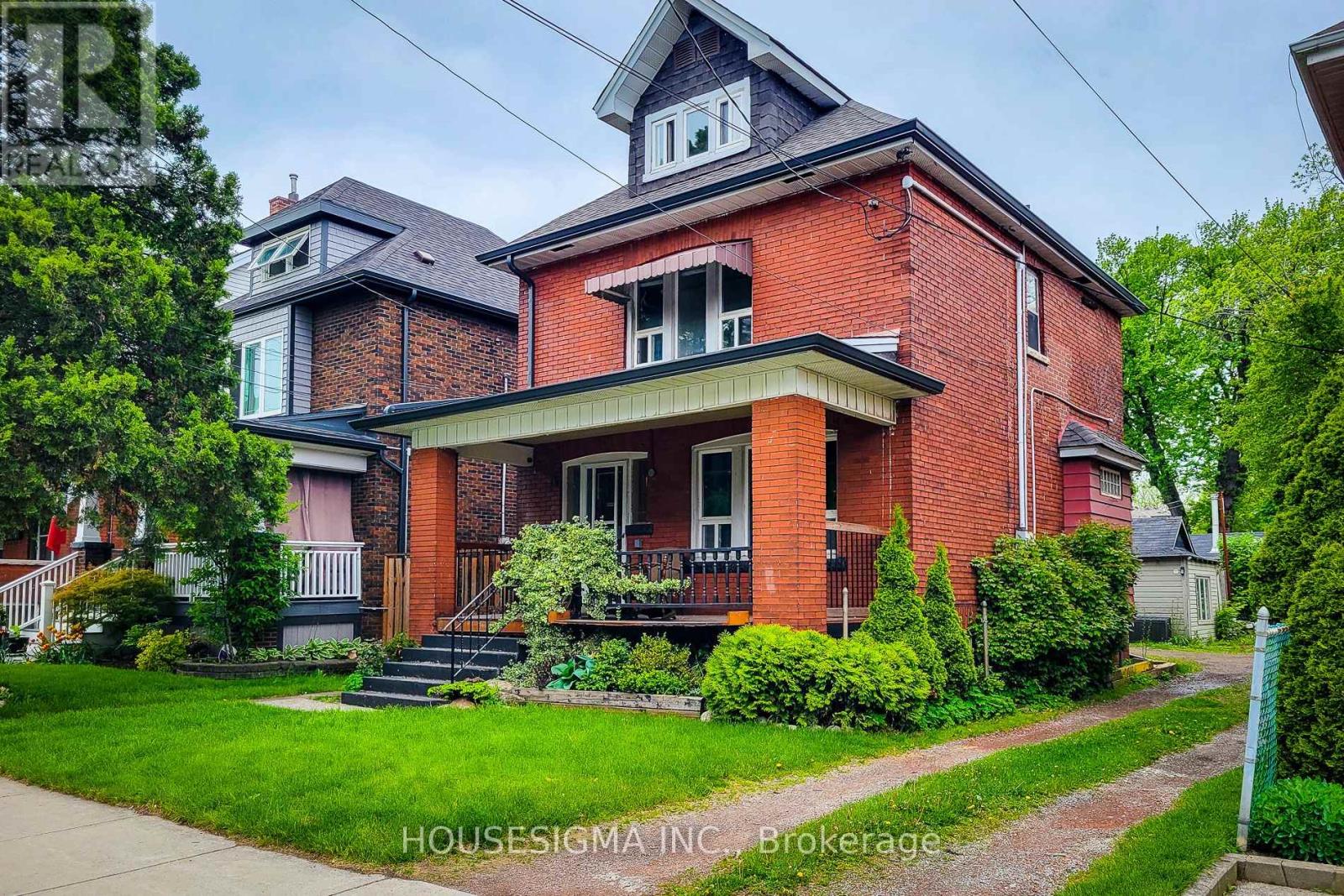 46 OTTAWA STREET S