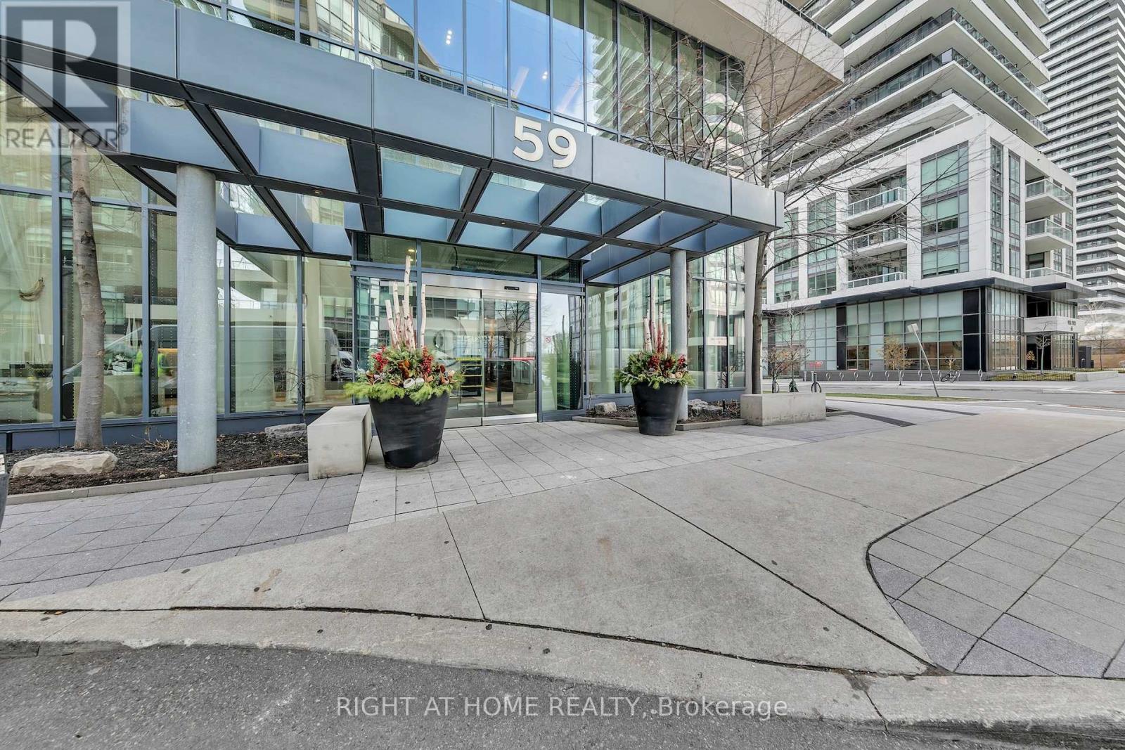 414 - 59 ANNIE CRAIG DRIVE