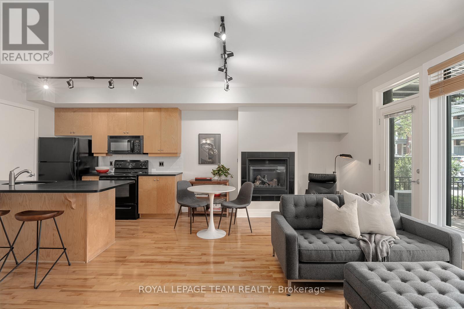 101 - 457 MCLEOD STREET