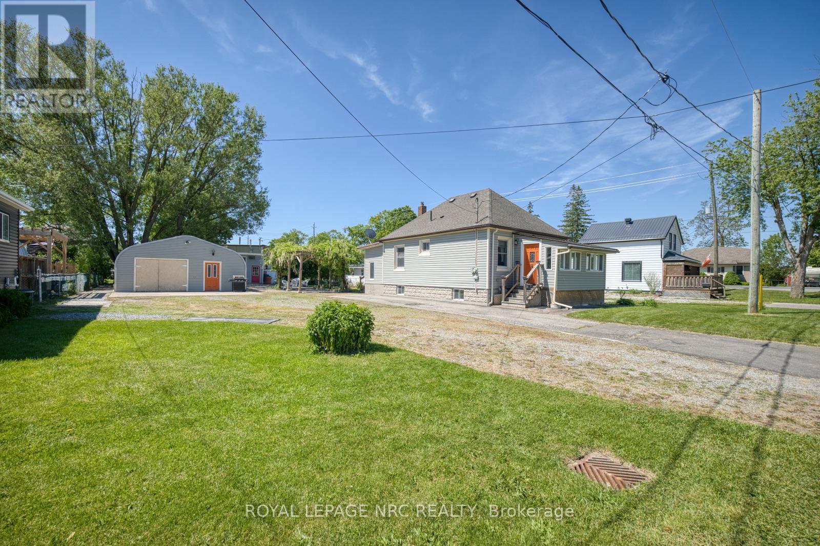 17 HURON STREET
