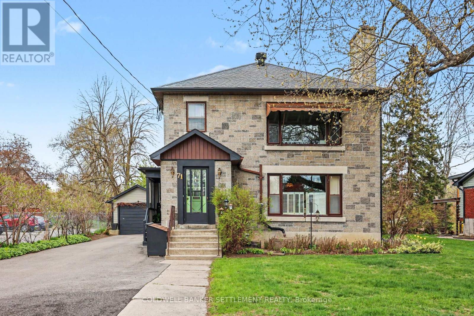 71 HARVEY STREET