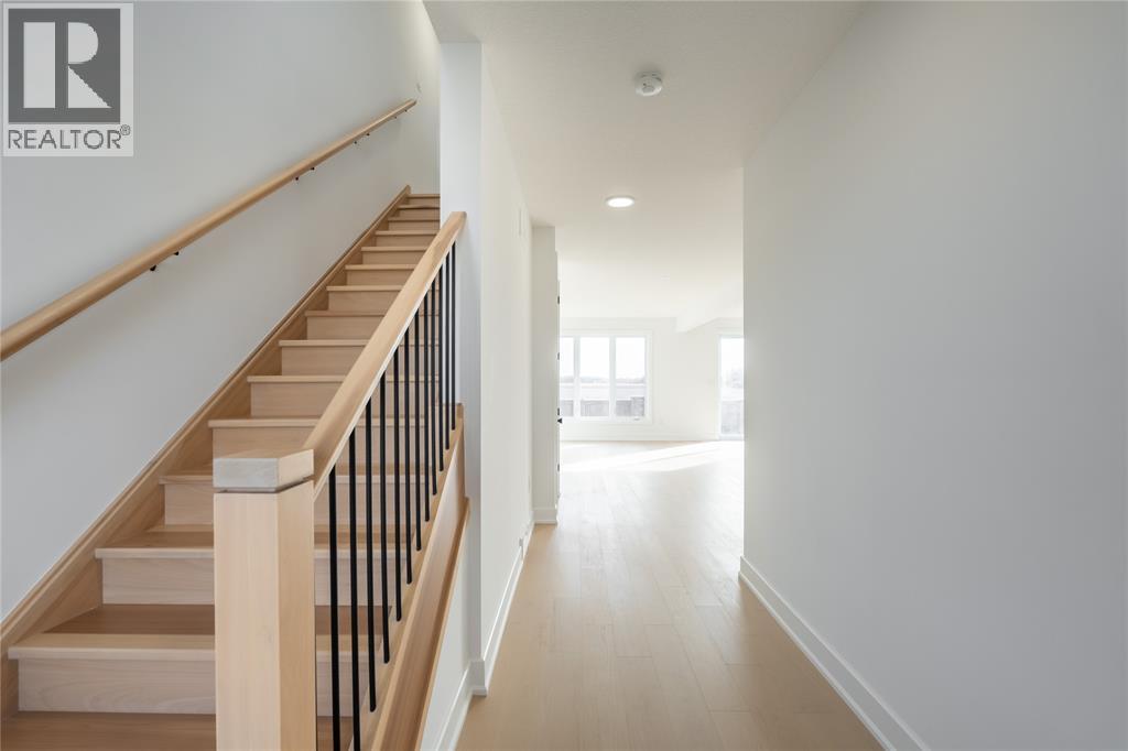 1045 MANHATTAN DRIVE