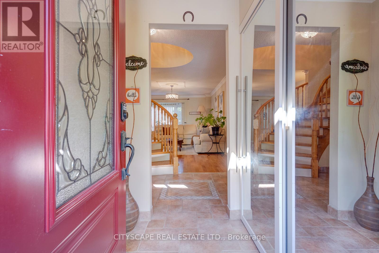 301 KINGSBRIDGE GARDEN