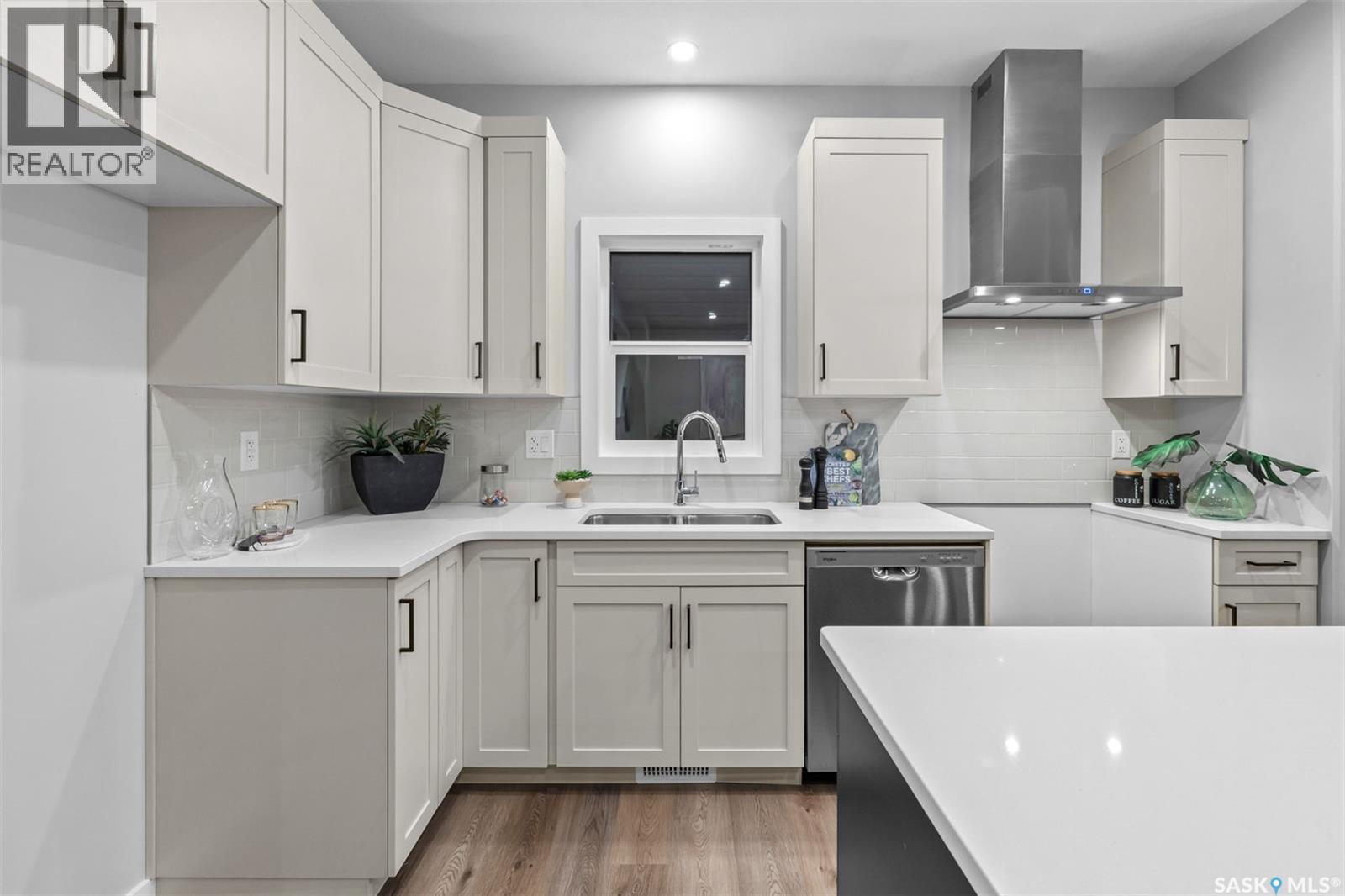 214 Kostiuk CRESCENT