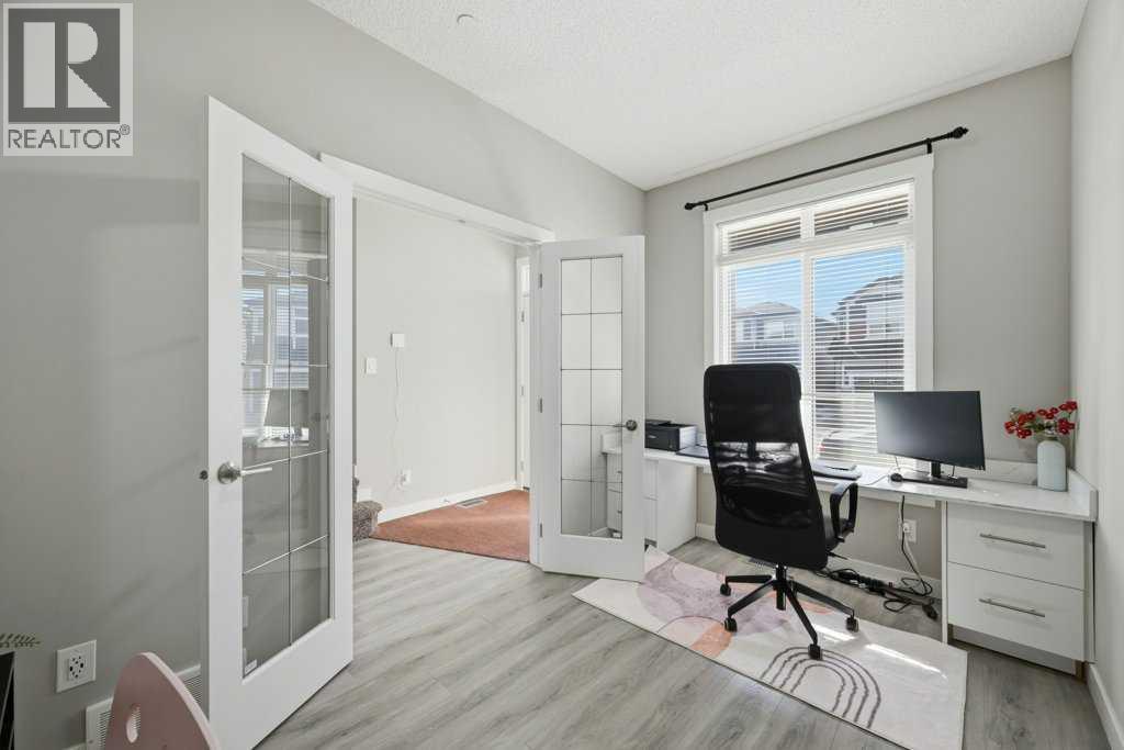 75 Howse Crescent NE