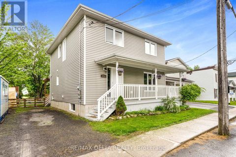 3866 CHAMPLAIN STREET Clarence-Rockland ON K0A1E0