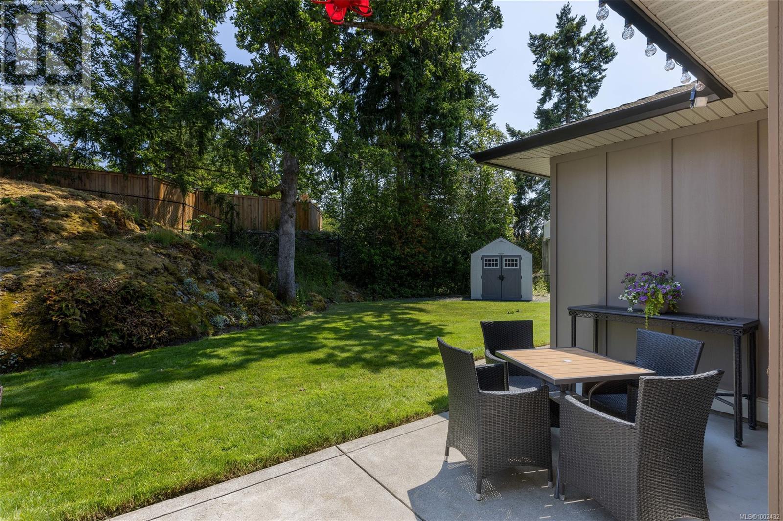 2568 Jeanine Dr