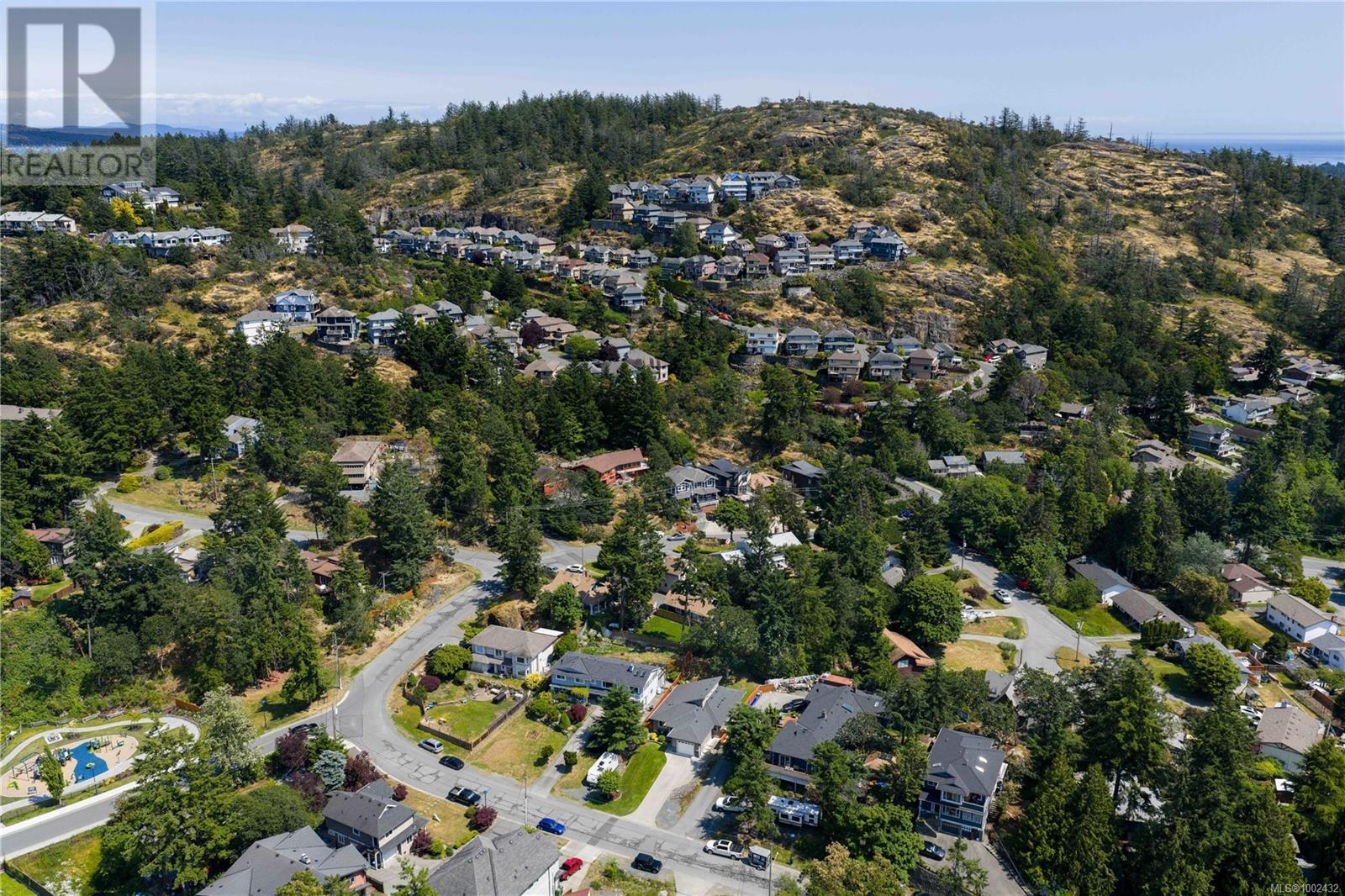 2568 Jeanine Dr