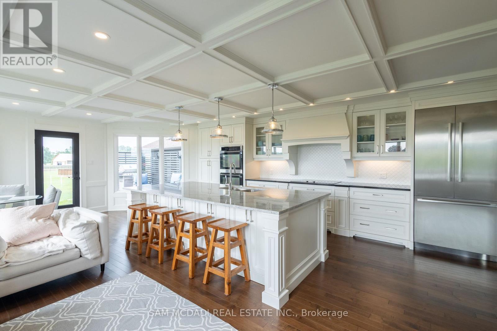 1046 CONCESSION 6 ROAD W