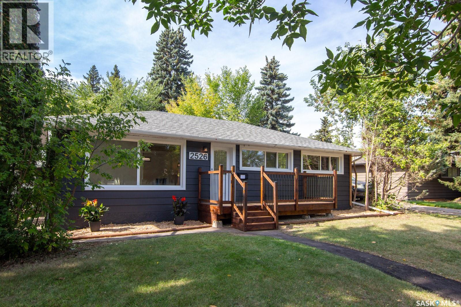 2526 Broadway AVENUE