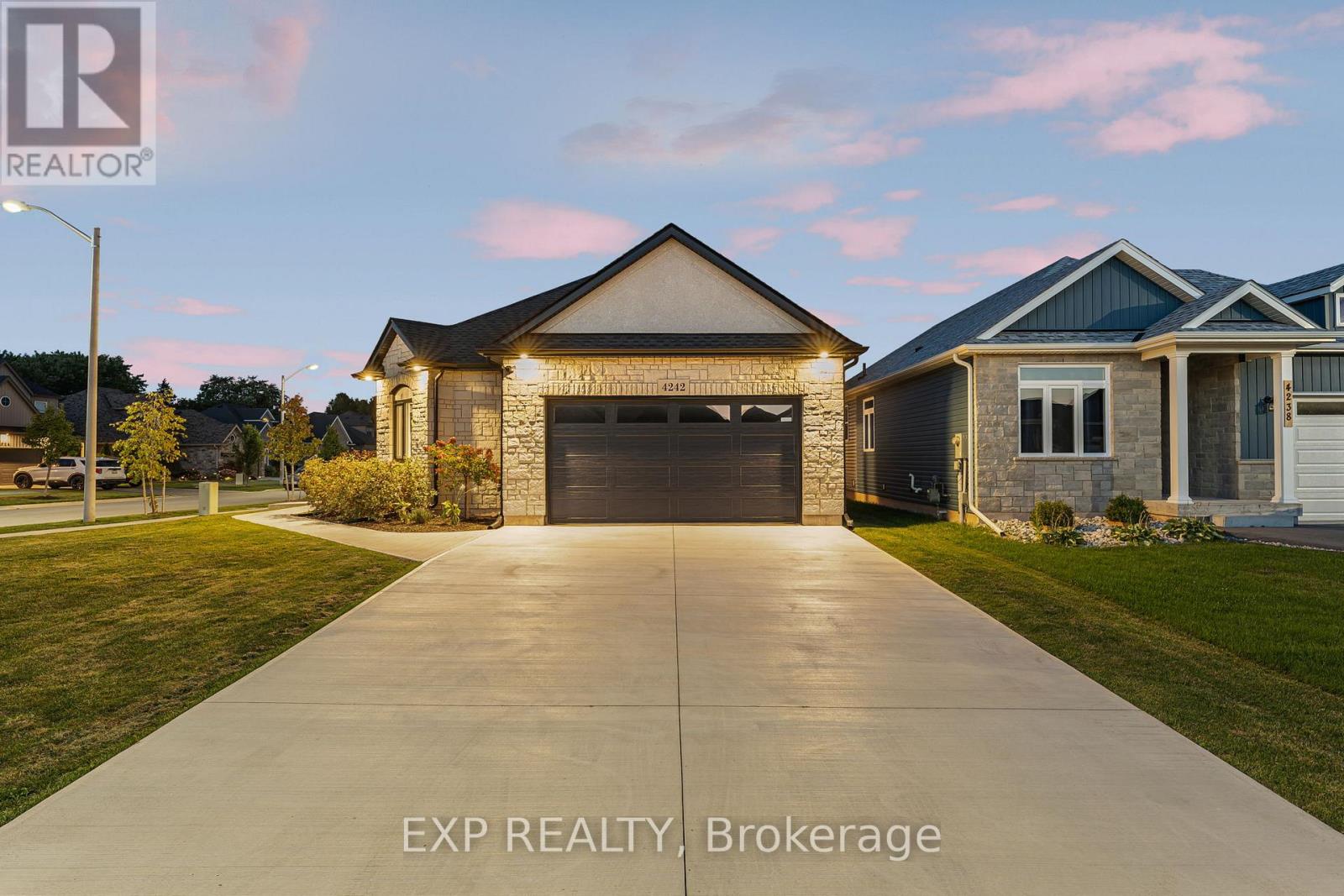 4242 VILLAGE CREEK DRIVE