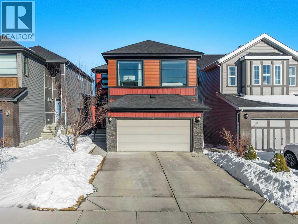 94 Copperpond Street SE