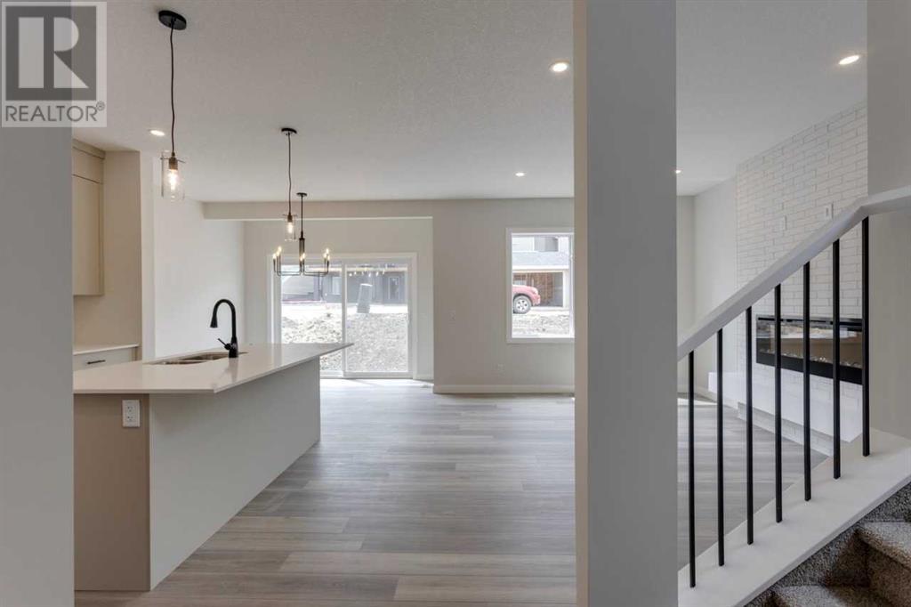 304 Edith Place NW