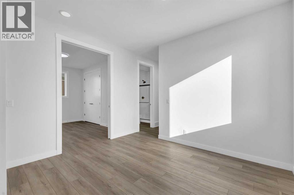 100 Corner Glen Manor NE