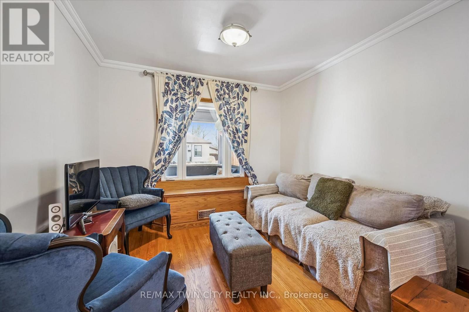 15 WATERSIDE AVENUE