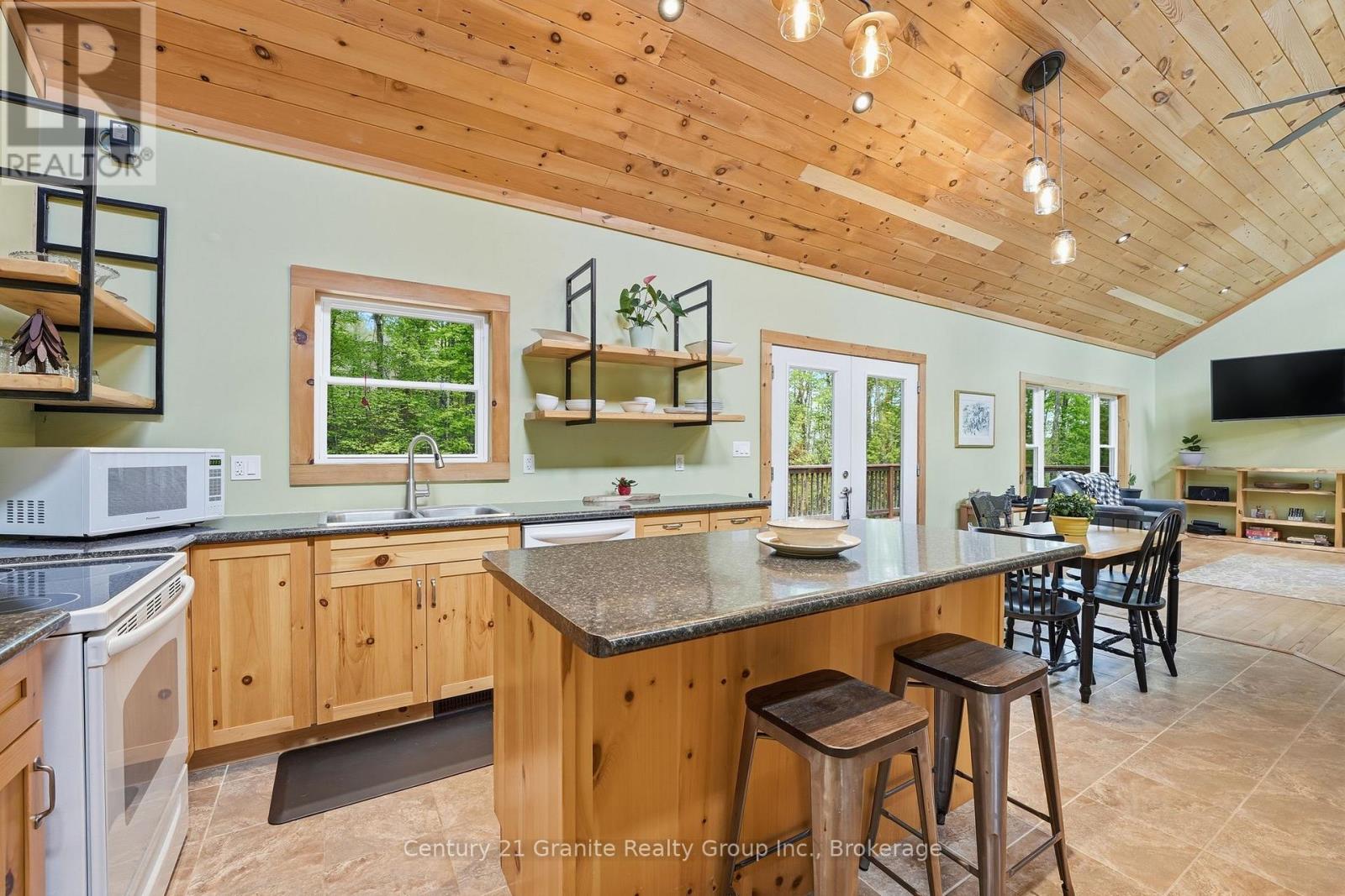 1048 BACON ROAD