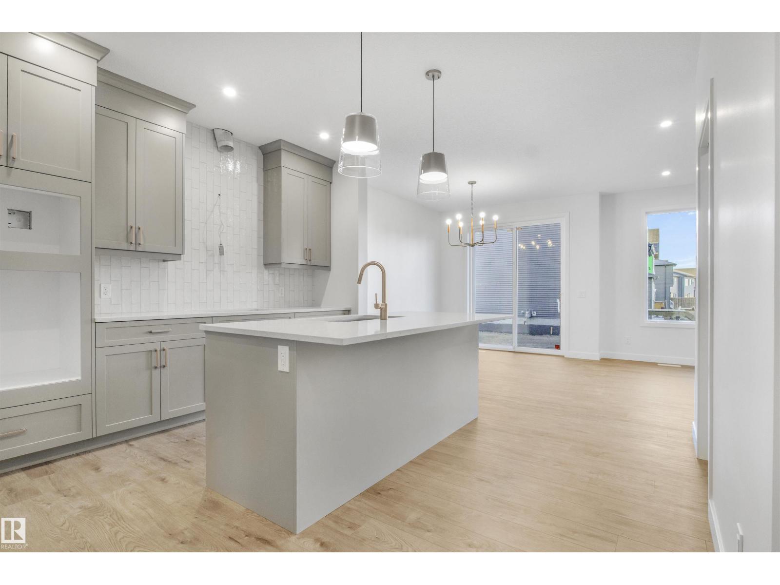 2034 MUCKLEPLUM LI SW