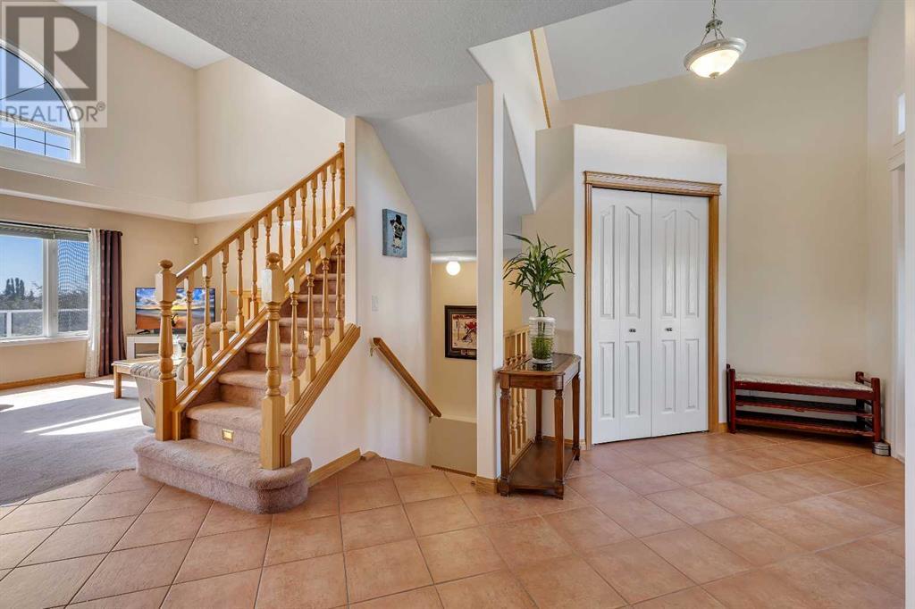 9 Panorama Hills Manor NW