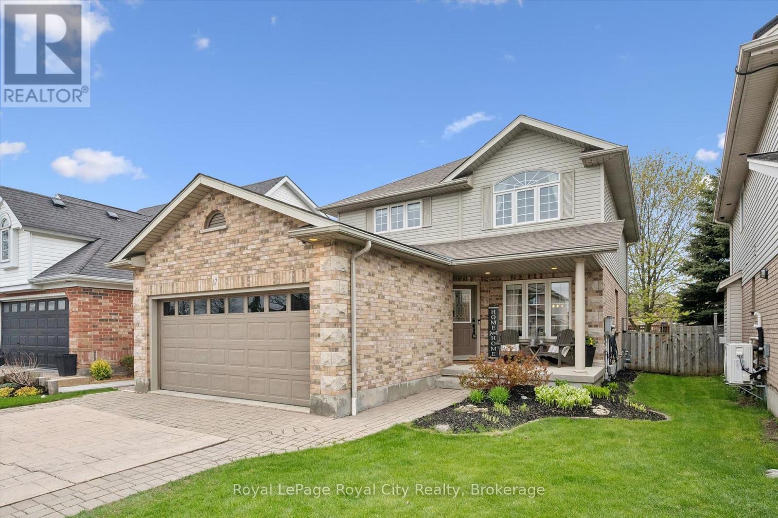 17 CARROLL CRESCENT