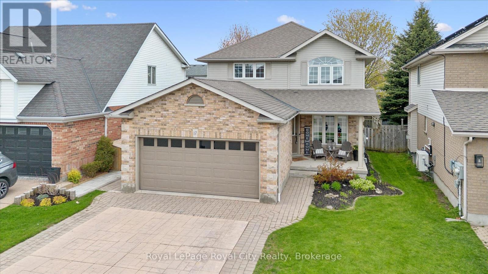 17 CARROLL CRESCENT
