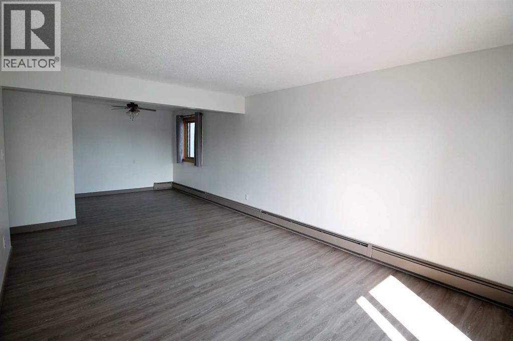 26, 3440 23 Avenue S