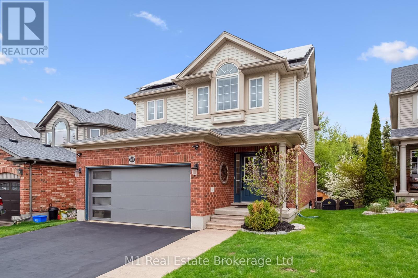 108 SKIPTON CRESCENT