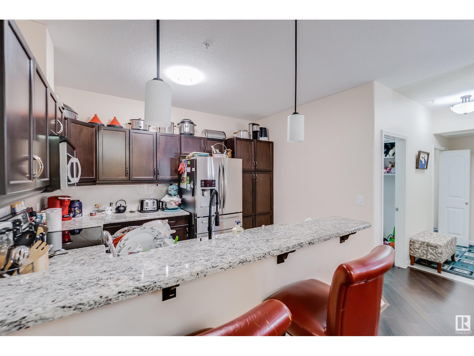 #322 6083 MAYNARD WY NW