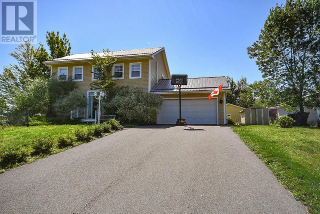 98 Parkside Drive