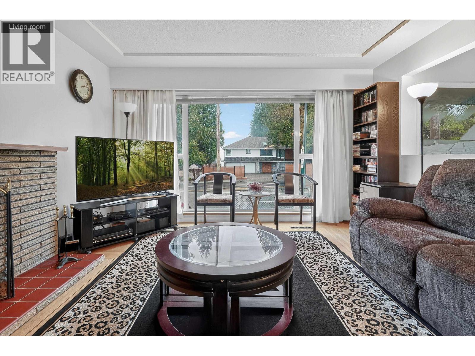 2120 COMO LAKE AVENUE