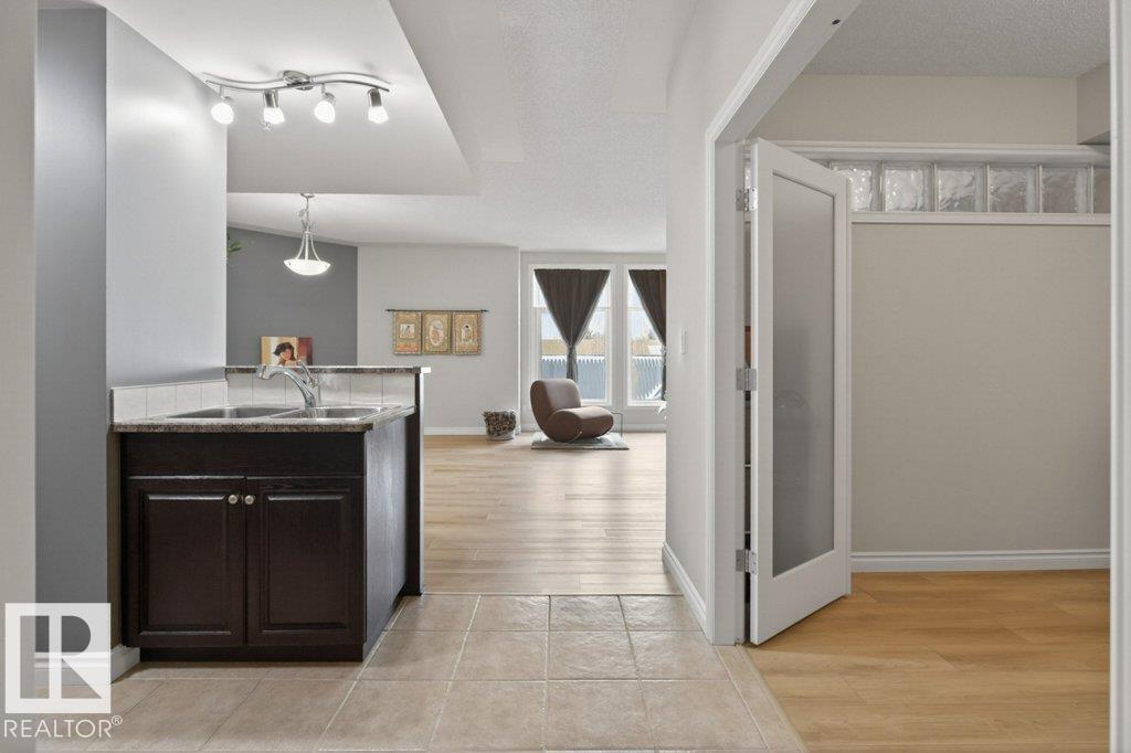 #408 9020 JASPER AV NW