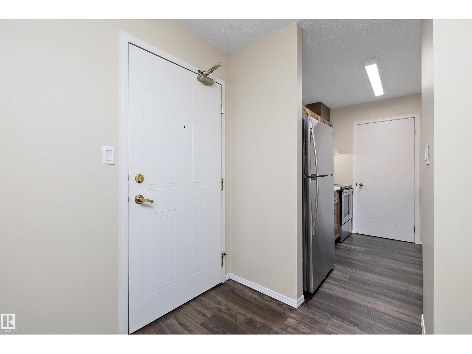 #110 15503 106 ST NW