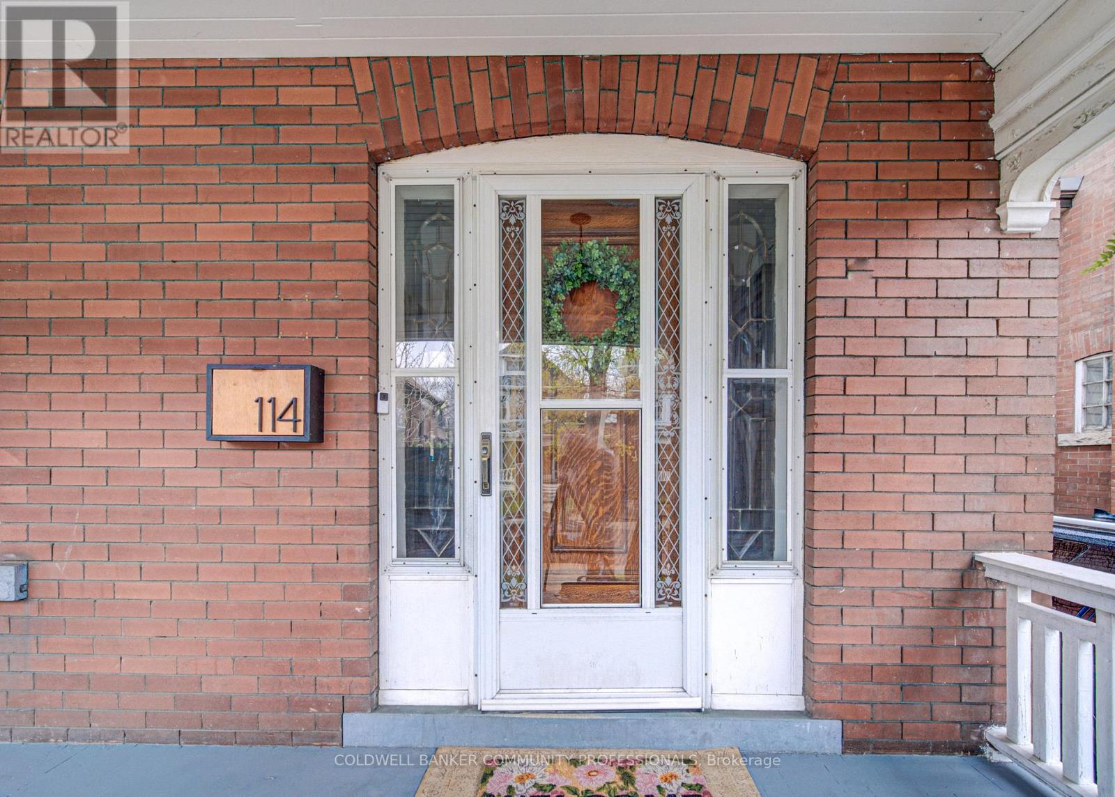 114 PROSPECT STREET S